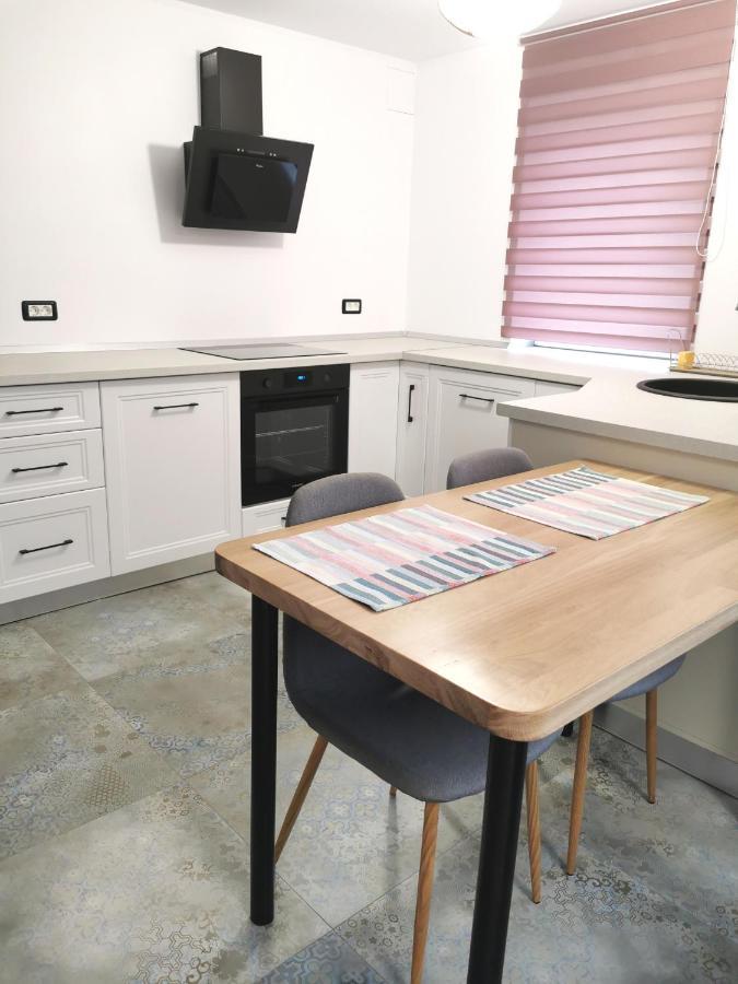 Apartment No 11 - Amarilia Apartments Konstanca Kültér fotó
